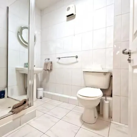 Cool Living, Sleeps 6 Apartman