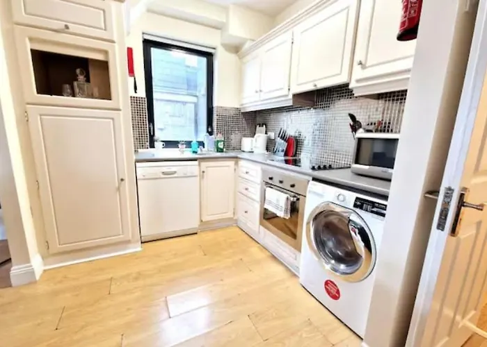 Cool Living, Sleeps 6 Galway